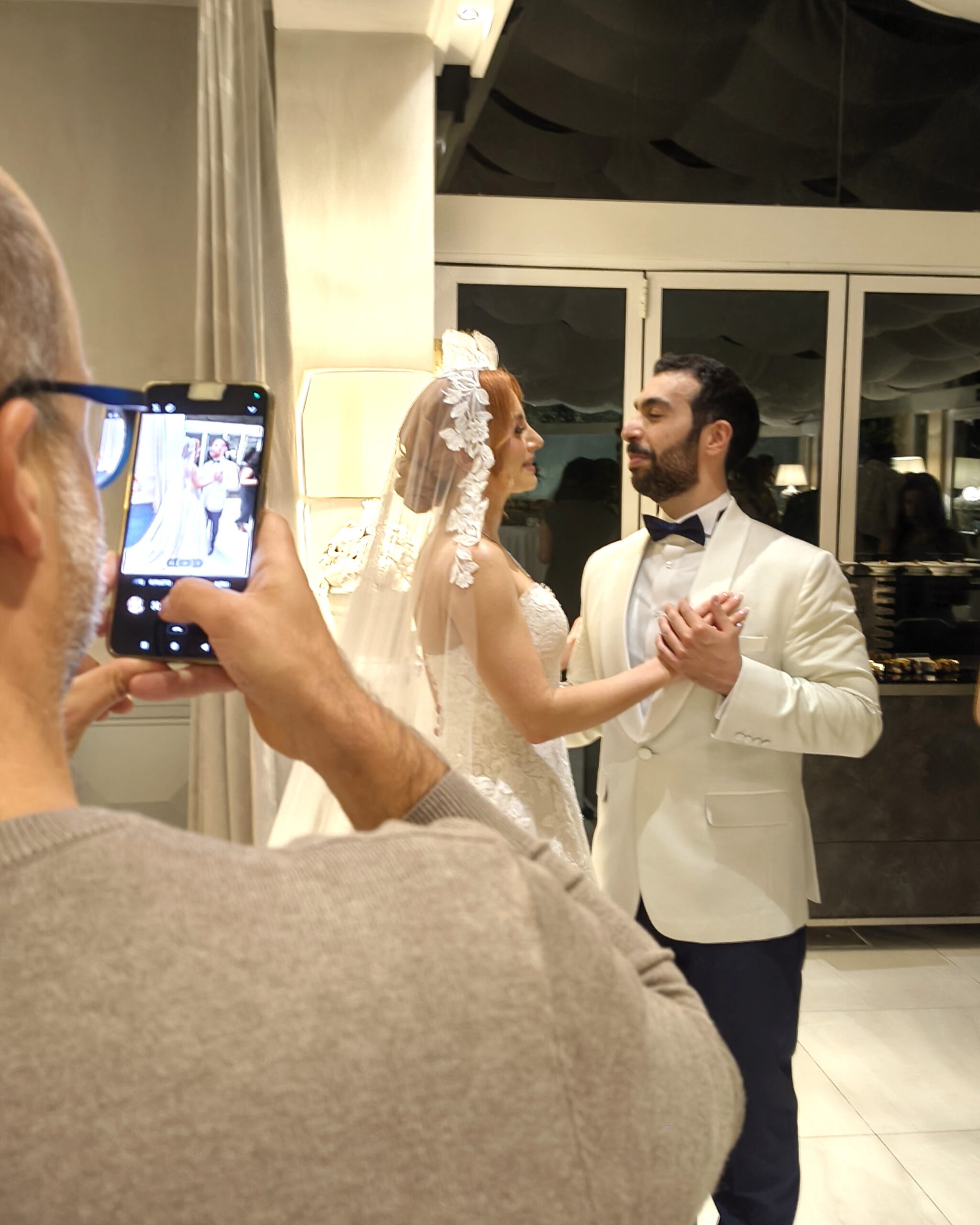 arab-wedding-live-painter (2) arab-wedding-live-painter (2)